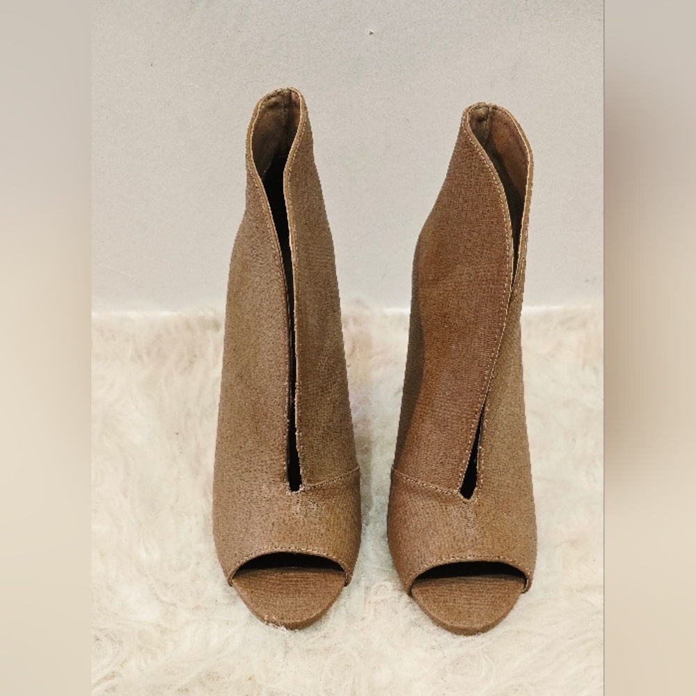 🔥 US Size 10 Bundle of 4 Pairs Women's Shoes, Leather - Picture 10 of 16